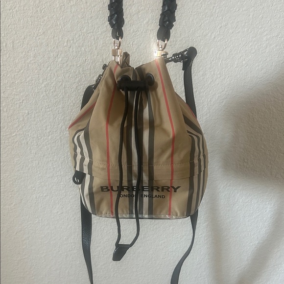 Burberry Icon Stripe ECONYL® Drawcord Pouch - Picture 3 of 6